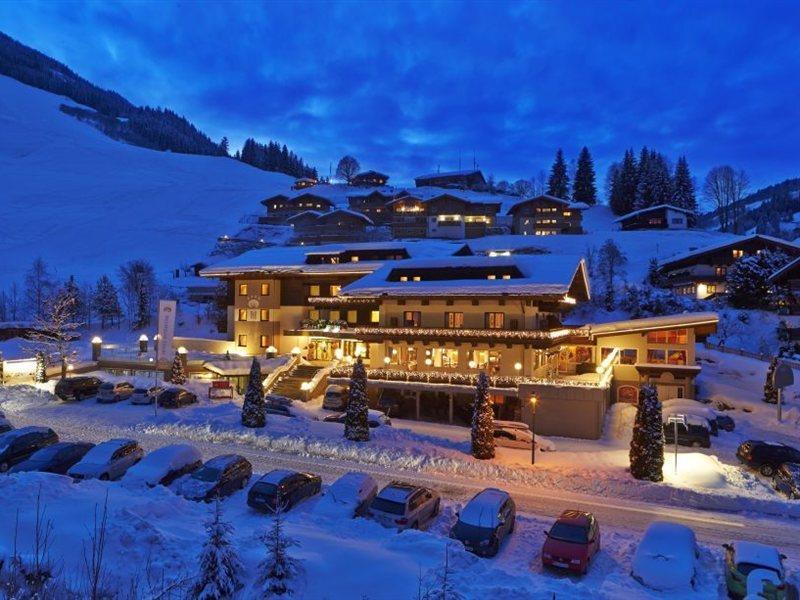 Hotel Interstar Saalbach-Hinterglemm Zewnętrze zdjęcie