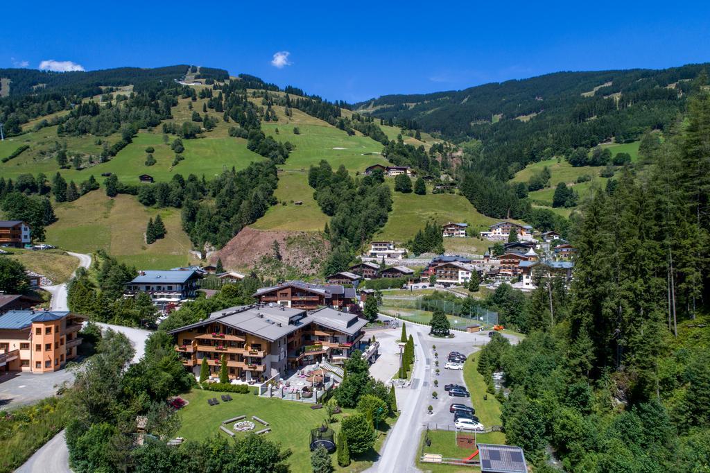Hotel Interstar Saalbach-Hinterglemm Zewnętrze zdjęcie