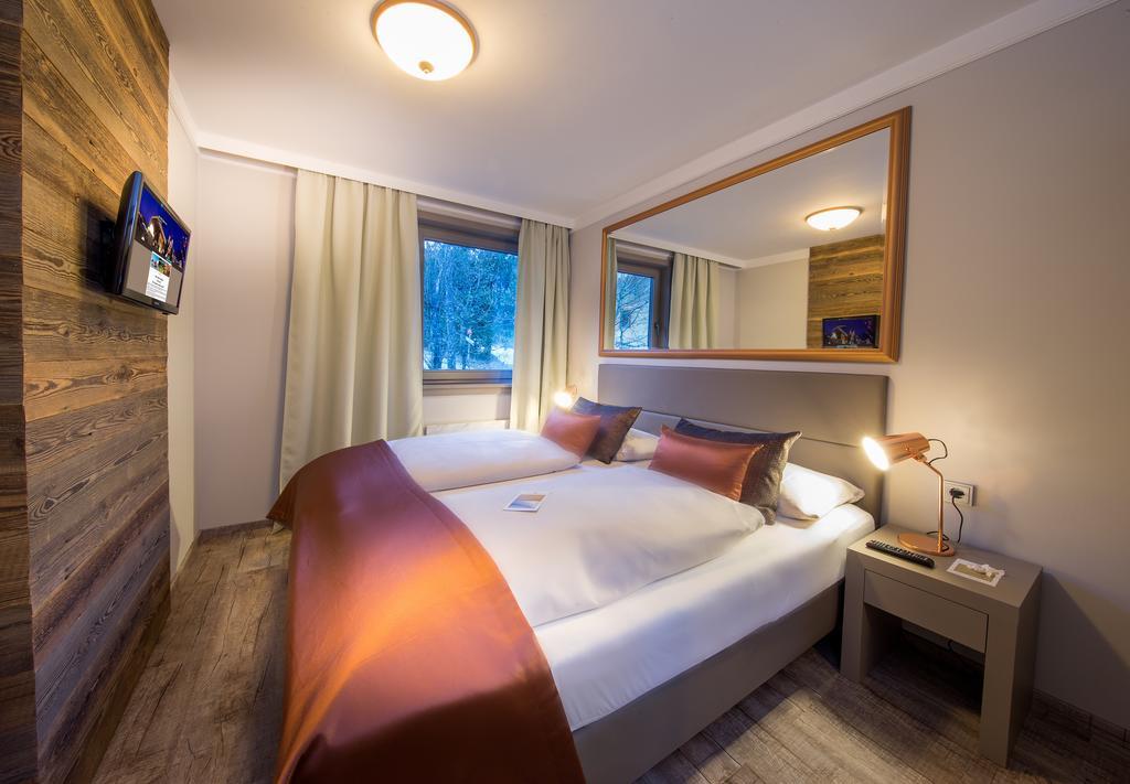 Hotel Interstar Saalbach-Hinterglemm Zewnętrze zdjęcie